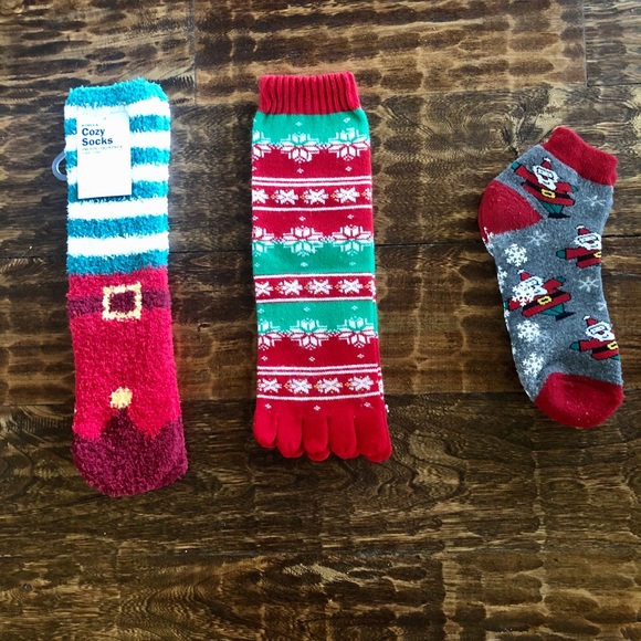 Accessories - ❌SOLD❌ Christmas Socks Bundle- Size 9-11 (NWOT)